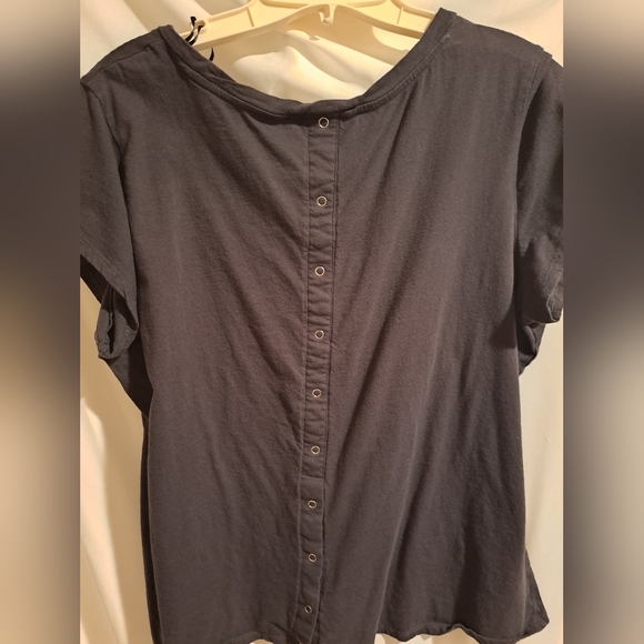 Rock and Republic t-shirt - Picture 2 of 4